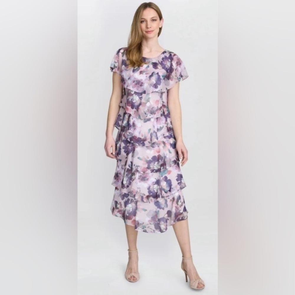 SLNY Floral Short Sleeve Tiered Chiffon Cocktail Dress Size 8 NWT